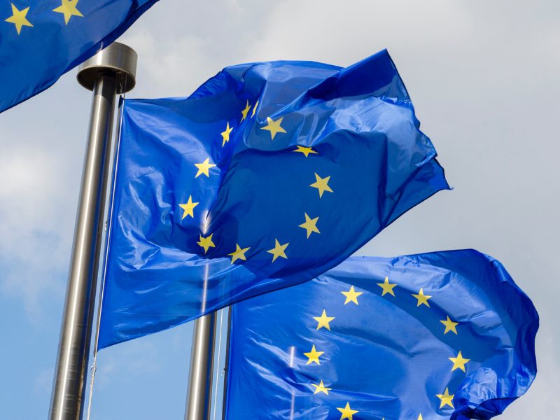 UE
